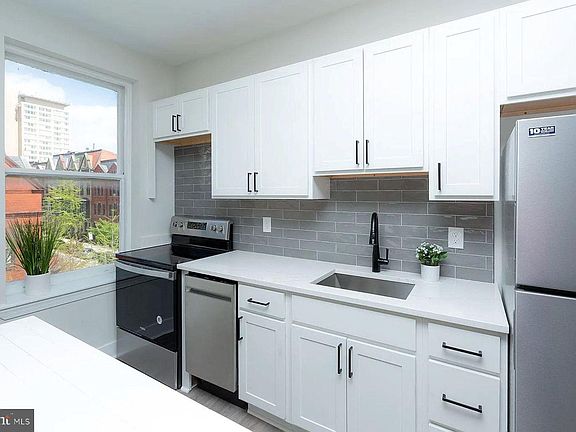 2nd image of 1122 N Calvert St APT 1
