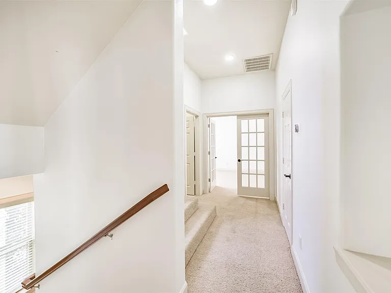 1833 Oakdale St — Photo 25