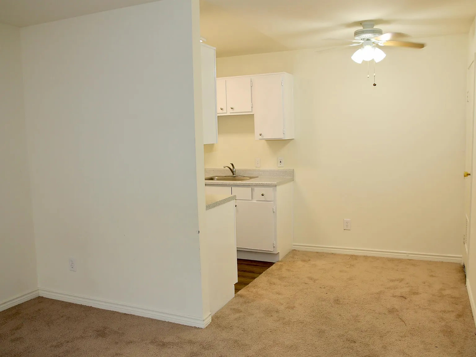 Redbud Place Apartments - 411 U... — Photo 2