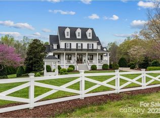 735 Davidson Run Ln, Davidson, NC 28036