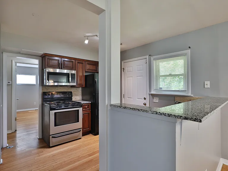 2353 Hanna Dr — Photo 8