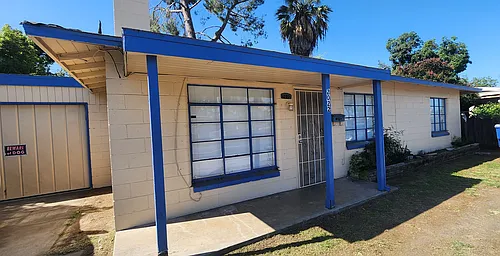 2022 E Ashlan Ave Photo 1