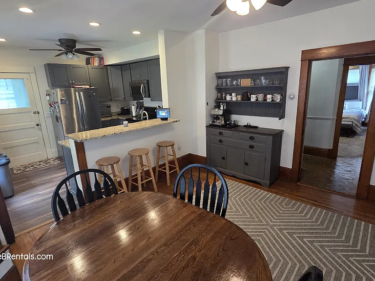 1606 Hewitt Ave — Photo 12