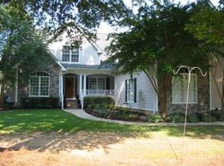 8482 Forest Cove Rd, Elm City, NC 27822