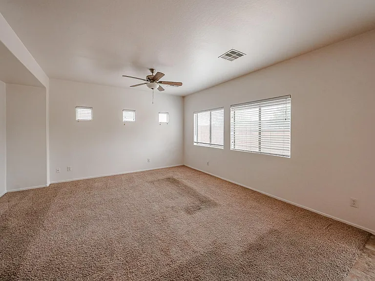 12039 W Leather Ln — Photo 8