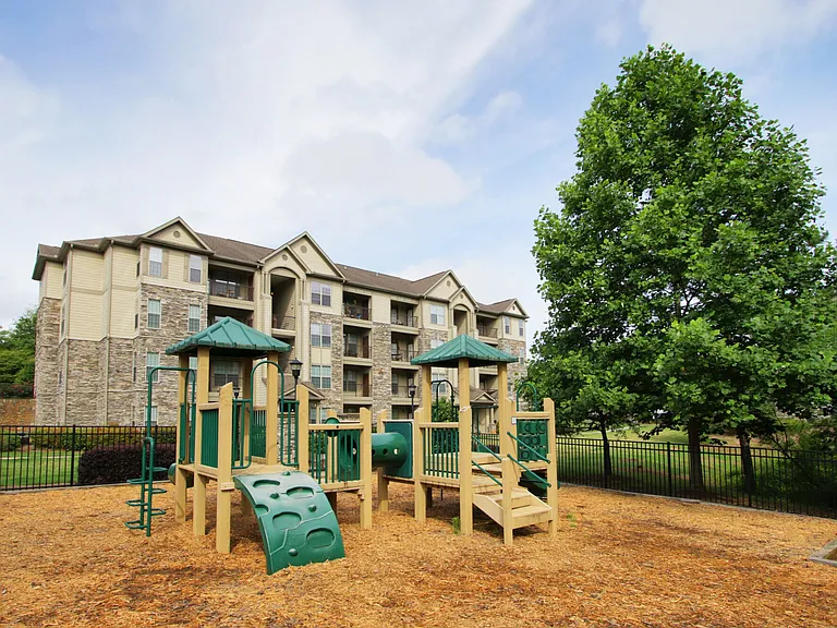Belmont Place — Photo 14