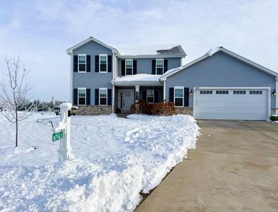 N7963 Forest DRIVE, Ixonia, WI, 53036