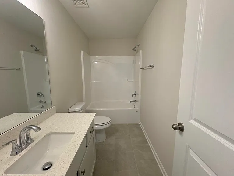 826 Tiger Dr — Photo 20