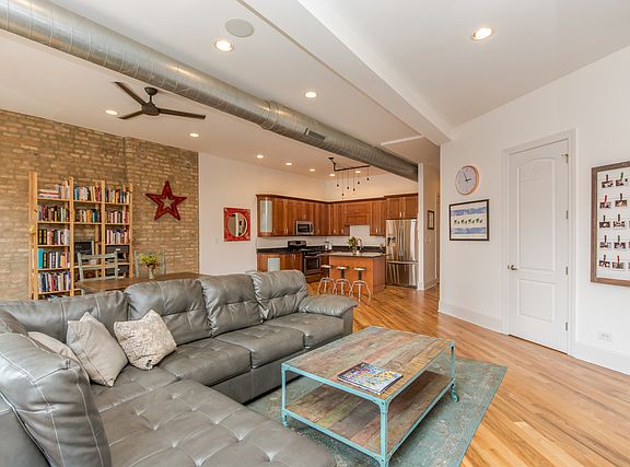 4th image of 1148 W Grand Ave APT 1