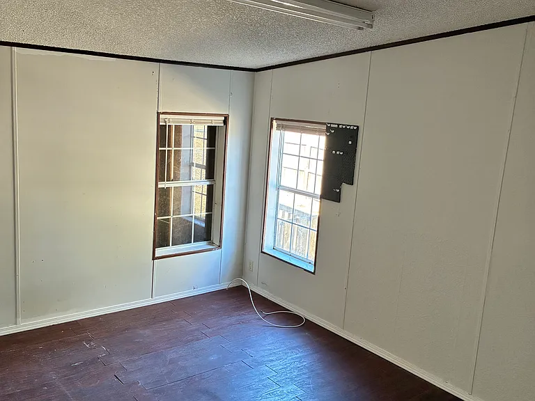 Reverse view of primary Bedroom