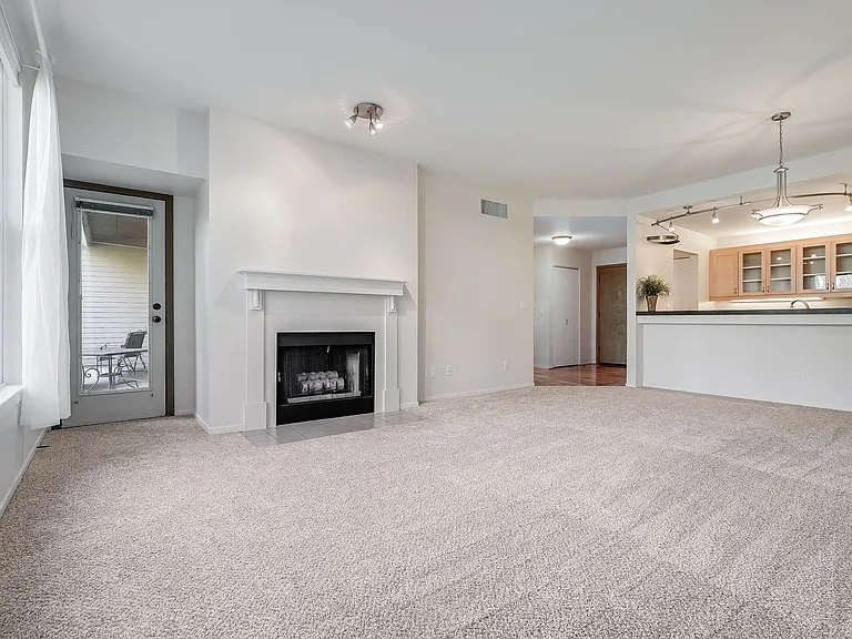 205 SW Montgomery St #204 — Photo 8