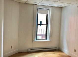 272 Newbury St APT 4, Boston, MA 02116
