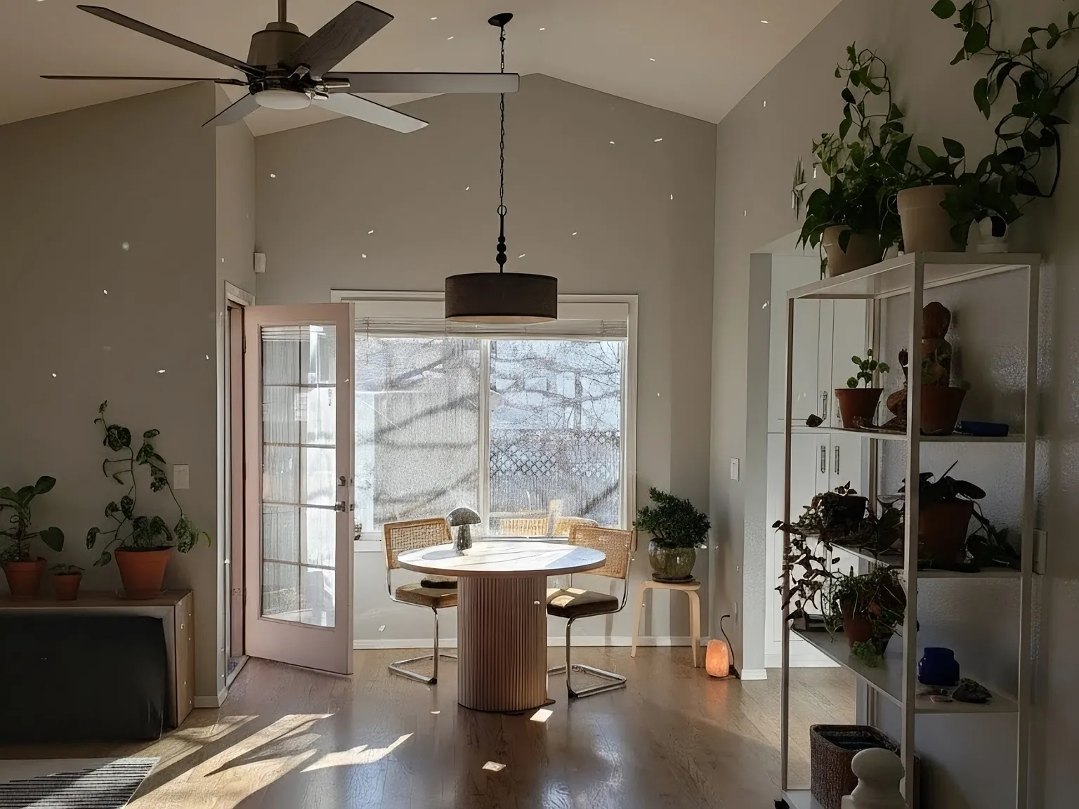 3 bed, 2334 sqft, $3,000 — Photo 4