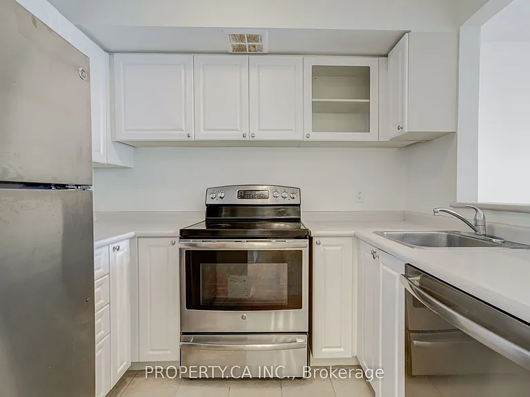 92 King St E #1703 — Photo 2