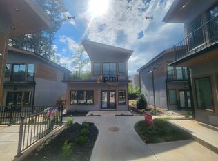 6305 Shannon Pkwy #106, Union City, GA 30291