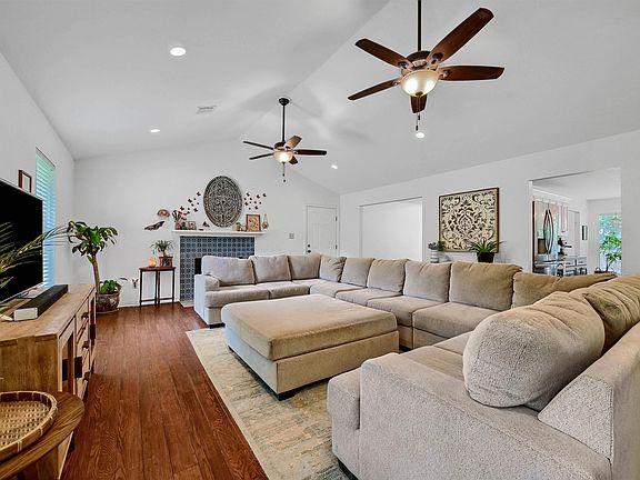5th image of 77 Fellowship Ln