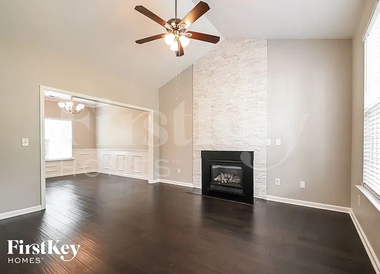 417 Blooming Meadows Rd — Photo 2