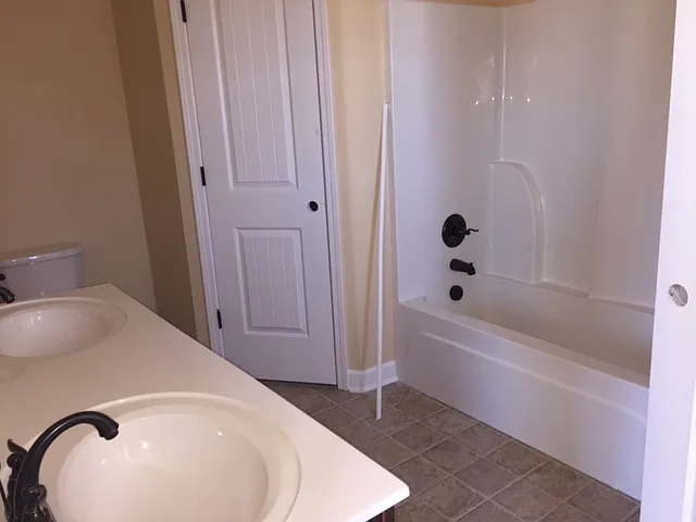 2604 Auldridge Dr — Photo 7