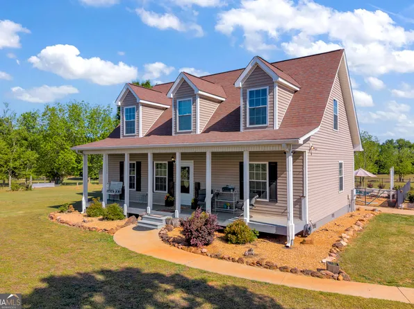 450 Memorial Rd, Hartwell, GA 30643