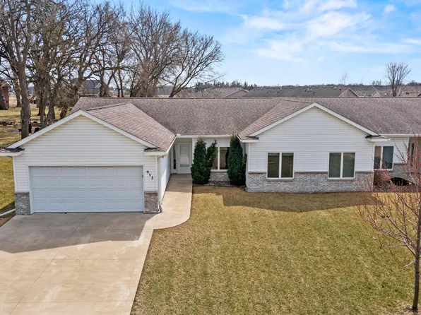 915 22nd St SE, Owatonna, MN 55060