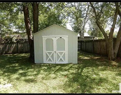 3 bed, 1144 sqft, $1,350 — Photo 4