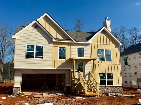 499 Charleston Pl, Villa Rica, GA 30180