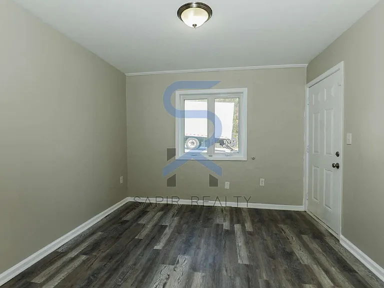 166 Anderson Ave NW #B13 — Photo 5
