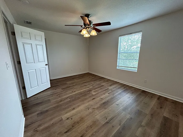 2700 Revolution St #103 — Photo 49