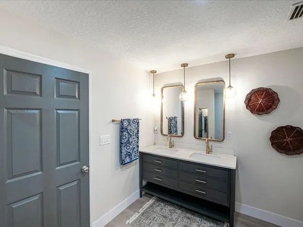 2640 Elm Drive NE, Palm Bay, FL 32905