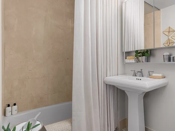 20 River Terrace image 8 of 26