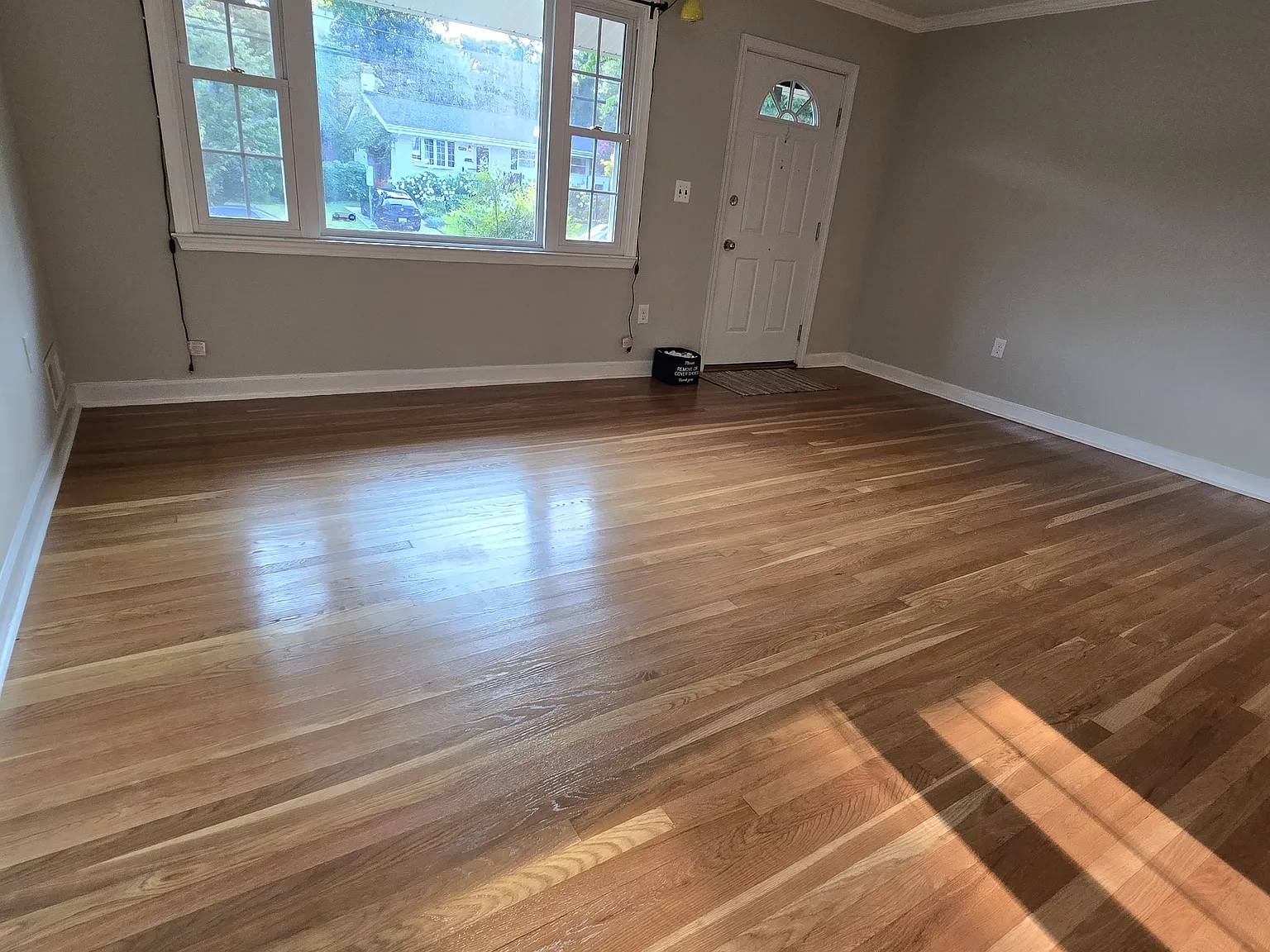 3 bed, 1449 sqft, $4,100 — Photo 2