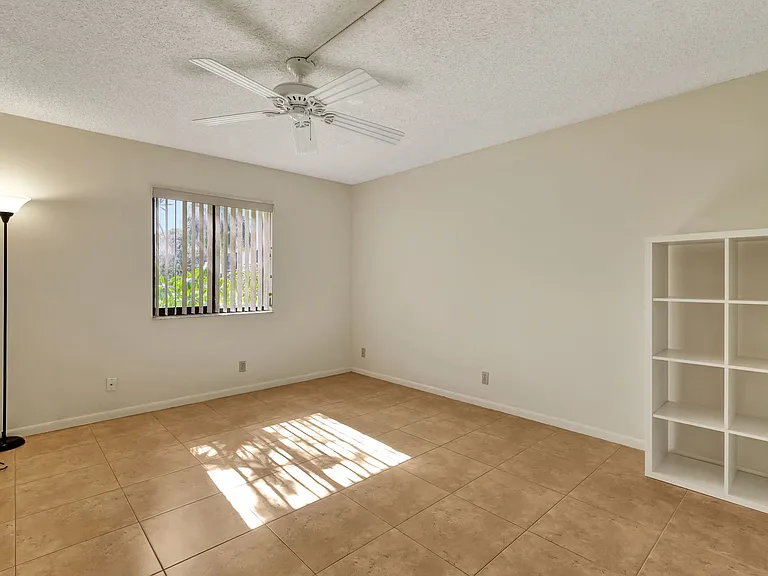 120 NW 70th St #103 — Photo 11
