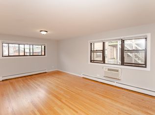 7237 N Ridge Blvd APT 201, Chicago, IL 60645