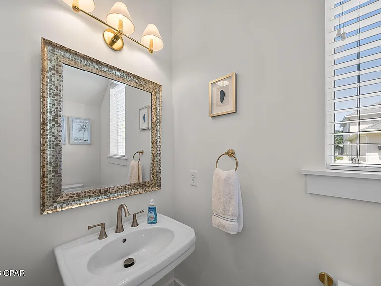 409 Liverpool Ave — Photo 21