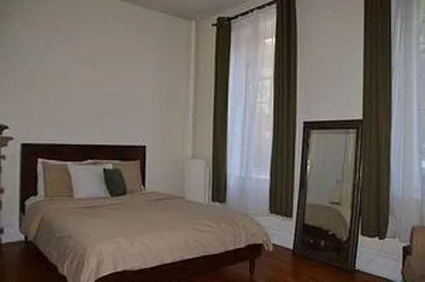 Rented by Jonathan Wachtel, LREB | media 20