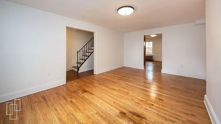 Rented by Garfield Realty  | media 18