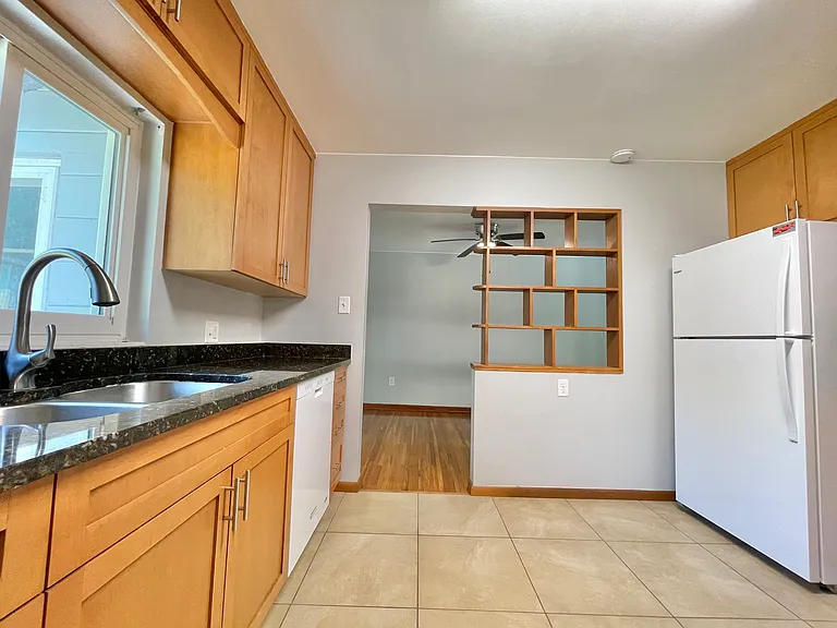2601 Ives Ave — Photo 6