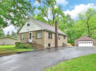 911 Keefer Rd, Girard, OH 44420