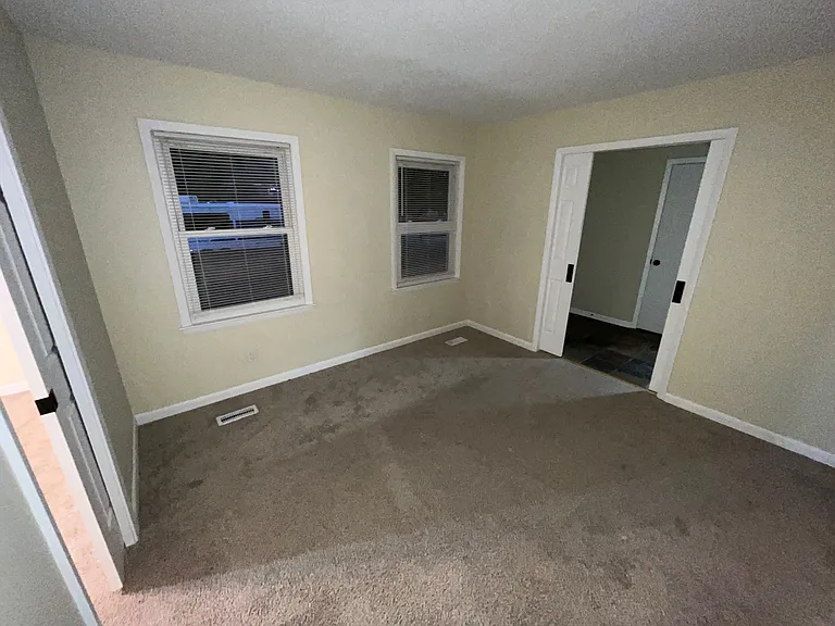 1208 Wentworth Pl — Photo 1