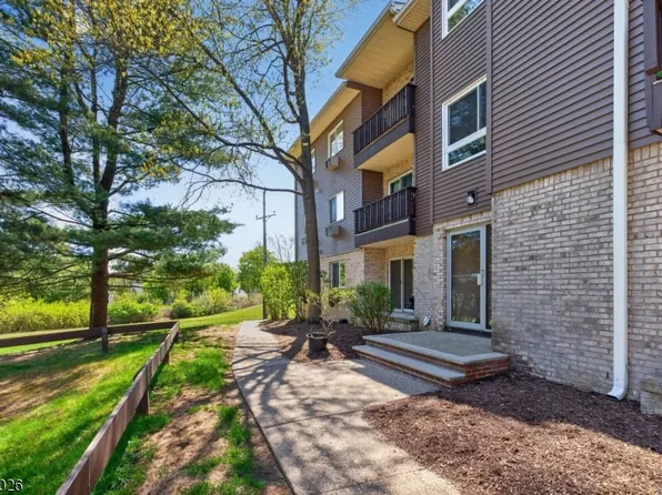 102 Federal Hill Rd #102, Pompton Lakes Boro, NJ 07442