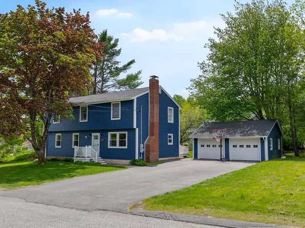 19 Hamlin Road, Falmouth, ME 04105