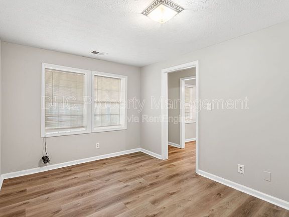 2nd image of 195 Scott St NW