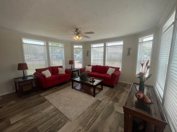 107 Crystal Falls Rd, Lakeview, MI 48850