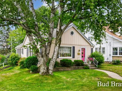 952 Frederick Ave NW, Grand Rapids, MI, 49504