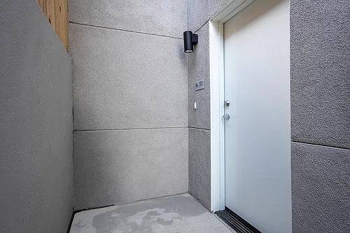 1815 La Siesta Way Photo 1