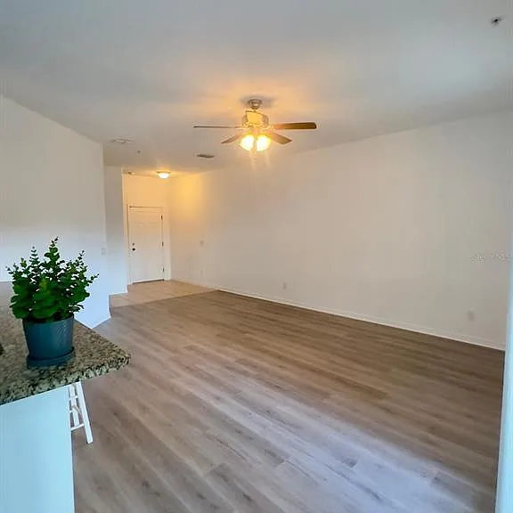 1335 Priory Cir — Photo 25