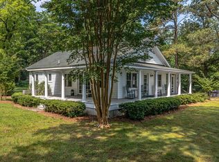 1386 Oakes Landing Rd, Saluda, VA 23149