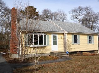 88 Braxton Rd, East Falmouth, MA 02536