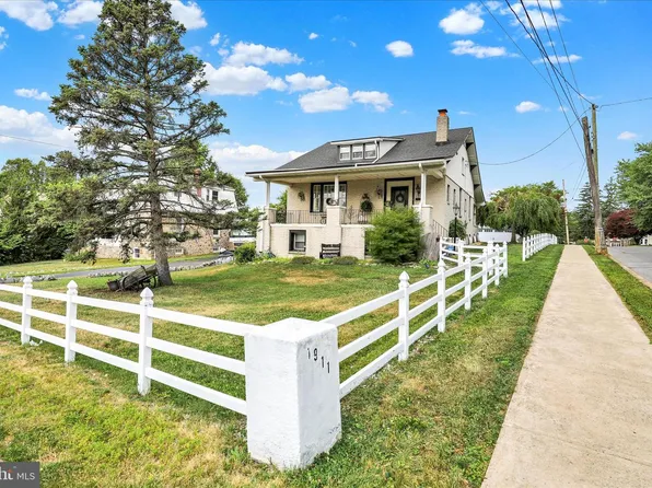 1911 Elizabeth Ave, Laureldale, PA 19605