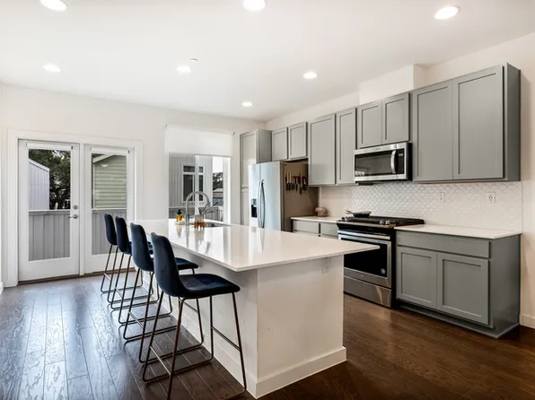 814 N Bluff Dr #95, Austin, TX 78745